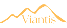 Viantis Üzleti klub logója, hegy minta alatt kiírva, hogy Viantis
